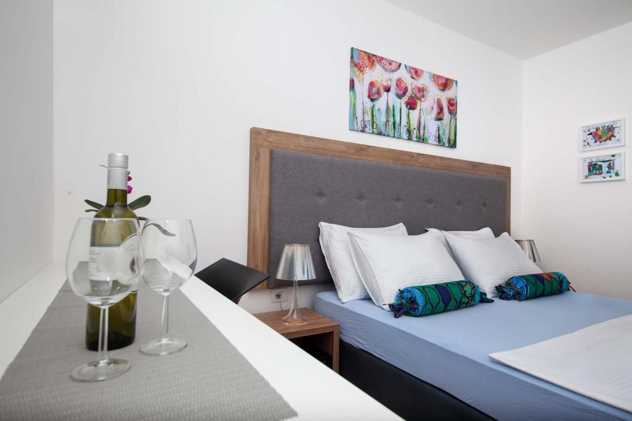 プロマイナ Pansion Mlikota Bed & Breakfast エクステリア 写真